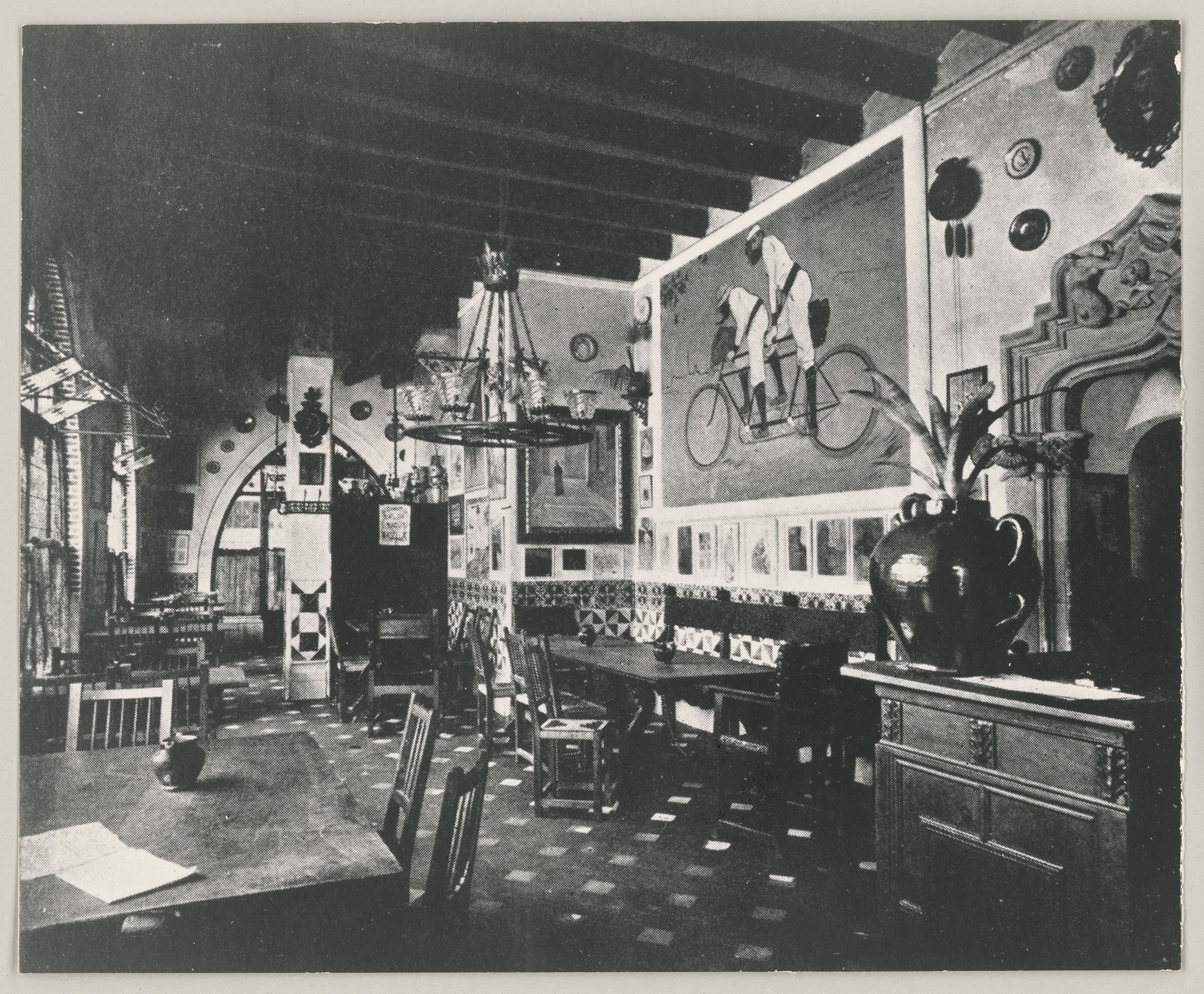 Anonyme - Le cabaret El quatre Gats, Carrer de Montsió - FPPH129 - 18-510867