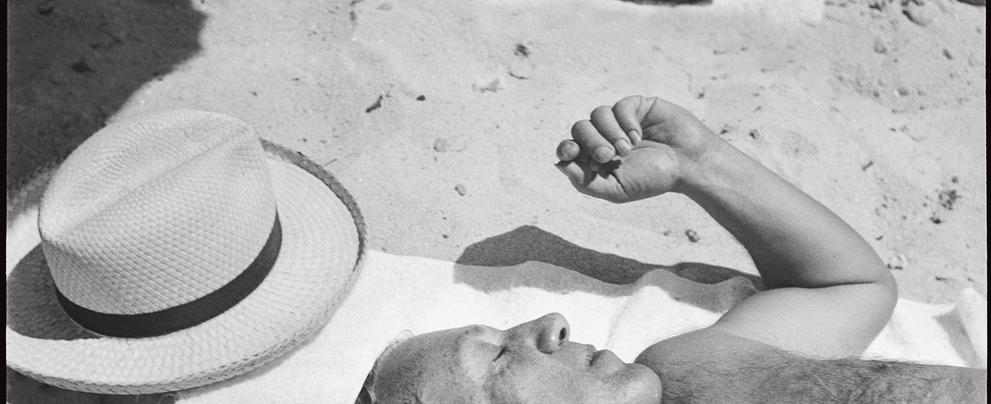 Dora Maar, Picasso, plage de Mougins