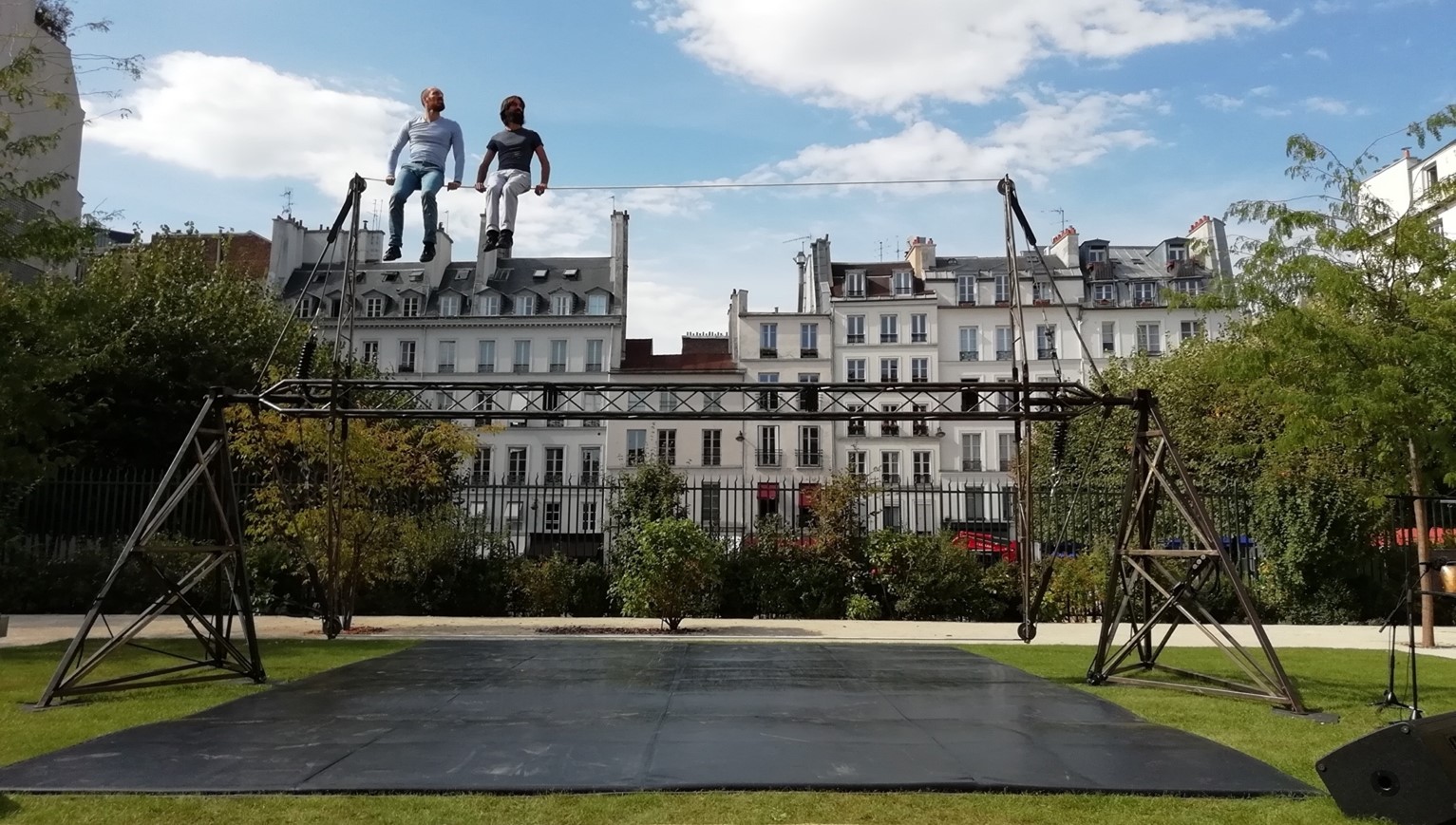 Acrobate - Jardin
