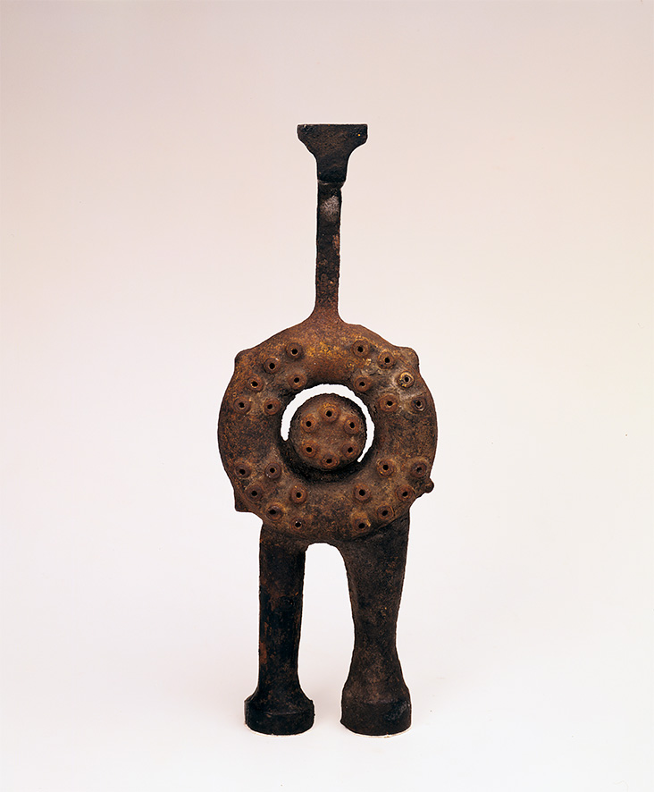 Pablo Picasso, La Vénus du gaz Paris, janvier 1945, Brûleur de cuisinière, Musée national Picasso-Paris, Dation Maya Ruiz-Picasso 2021 © RMN-Grand Palais (Musée national Picasso-Paris) / Rachel Prat © Succession Picasso 2022